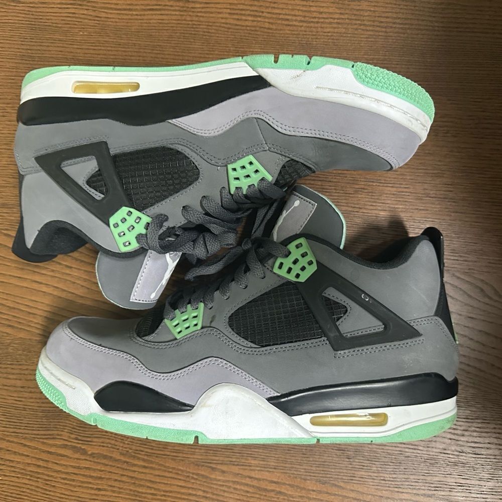 Jordan green glow size 10.5